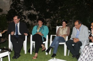 John Ging with Dr. Mona, Nirmeen and Eyad Sarraj. (Bob Haynes photo) 