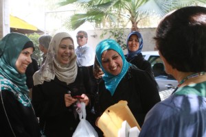 Palestinian students discussing the evolving role of women. (Bob Haynes photo)
